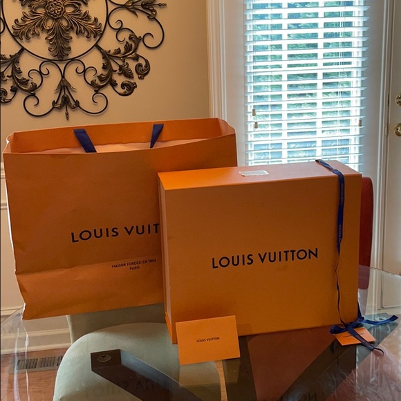 Louis Vuitton Graceful MM (SOLD) - Picture 2 of 12